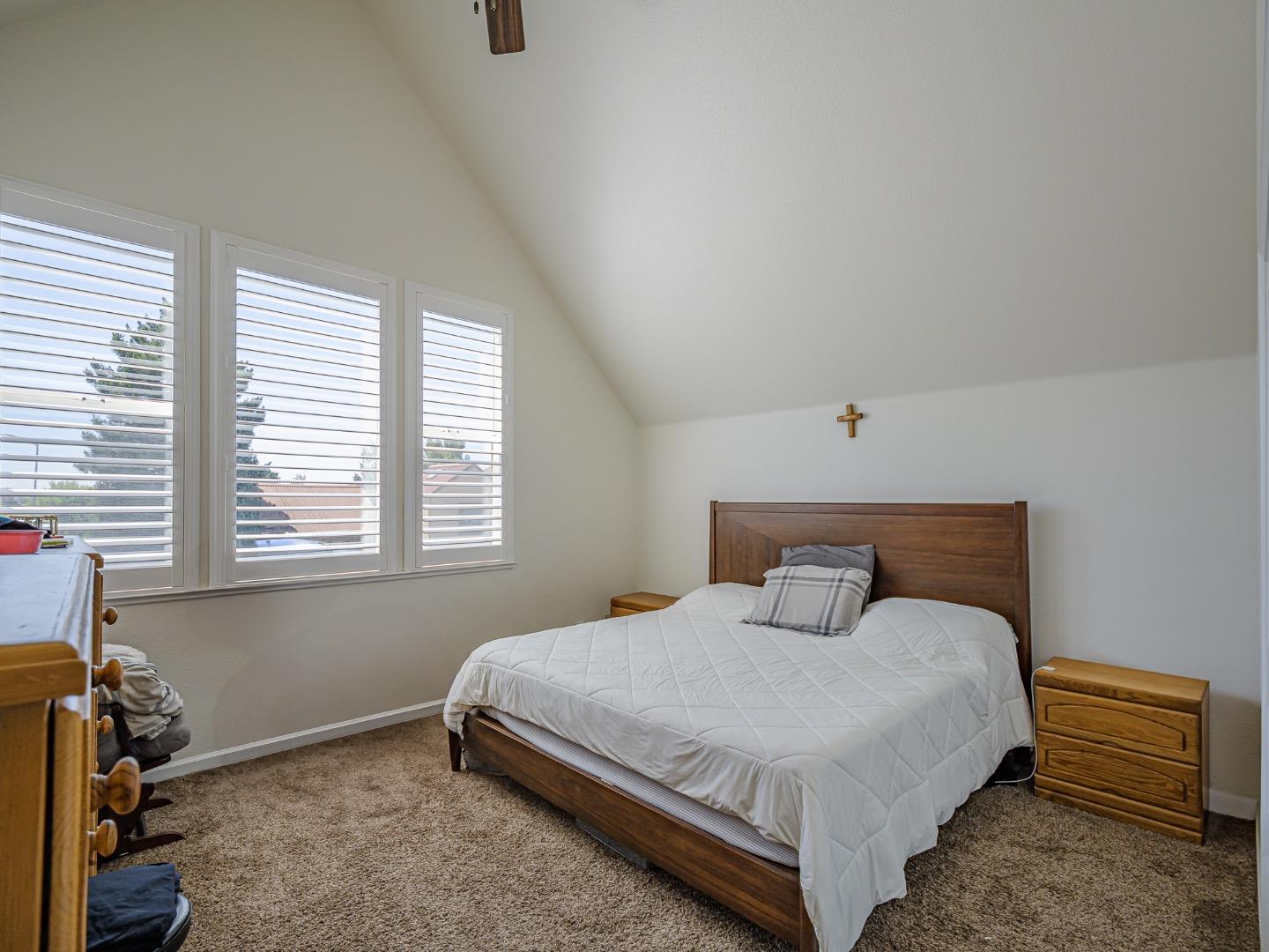 Detail Gallery Image 13 of 28 For 4 Holly Dr #B,  Freedom,  CA 95019 - 2 Beds | 2/1 Baths
