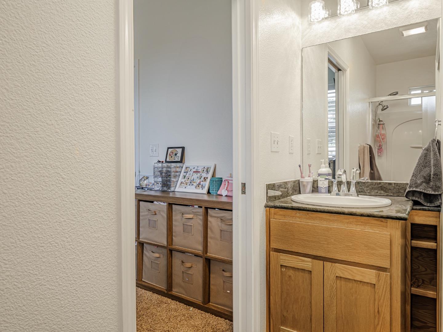Detail Gallery Image 19 of 28 For 4 Holly Dr #B,  Freedom,  CA 95019 - 2 Beds | 2/1 Baths