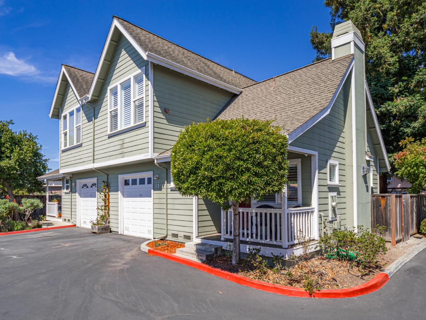 Detail Gallery Image 4 of 28 For 4 Holly Dr #B,  Freedom,  CA 95019 - 2 Beds | 2/1 Baths