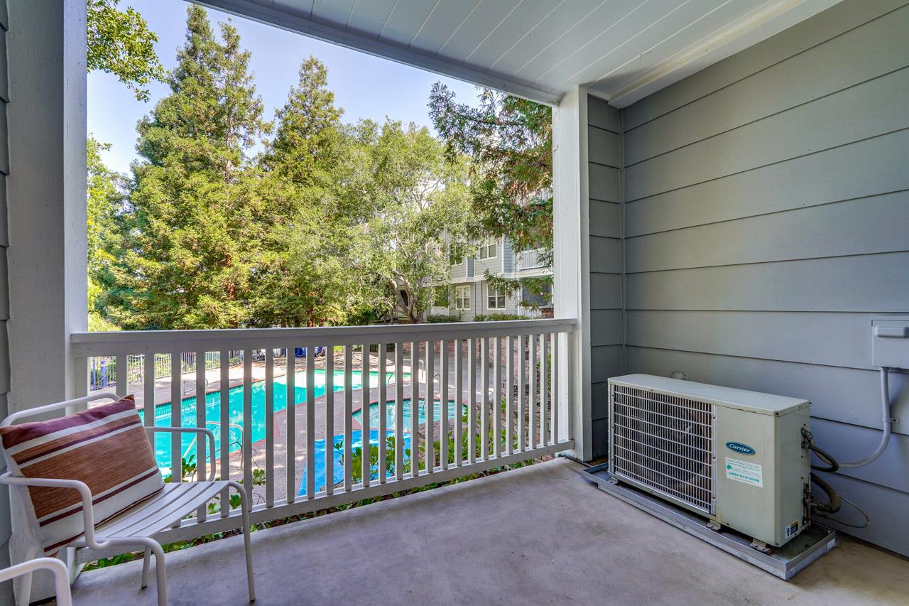 Detail Gallery Image 34 of 38 For 903 Sunrose Ter #103,  Sunnyvale,  CA 94086 - 2 Beds | 2 Baths