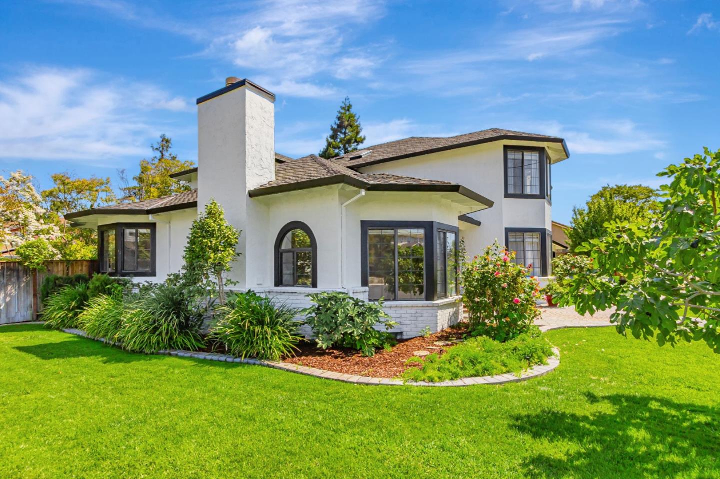 Detail Gallery Image 3 of 52 For 10240 Randy Ln, Cupertino,  CA 95014 - 5 Beds | 3 Baths