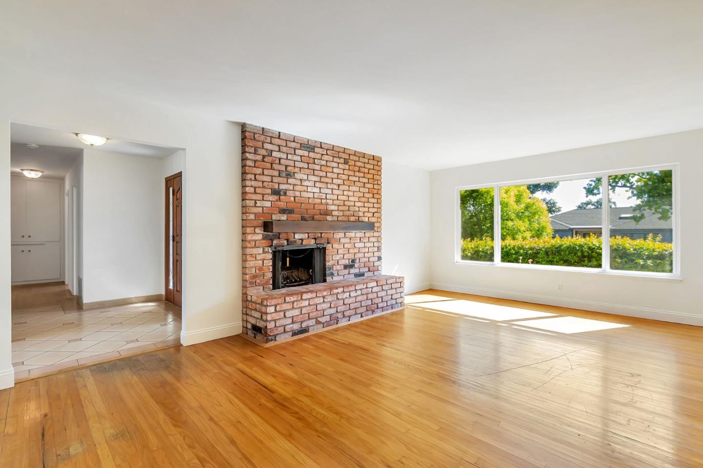 Detail Gallery Image 6 of 37 For 5513 Blossom Acres Dr, San Jose,  CA 95124 - 4 Beds | 3 Baths