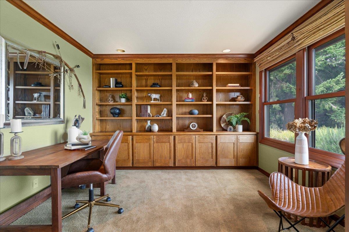 Detail Gallery Image 19 of 64 For 19960 Skyline Blvd, Los Gatos,  CA 95033 - 4 Beds | 3/1 Baths