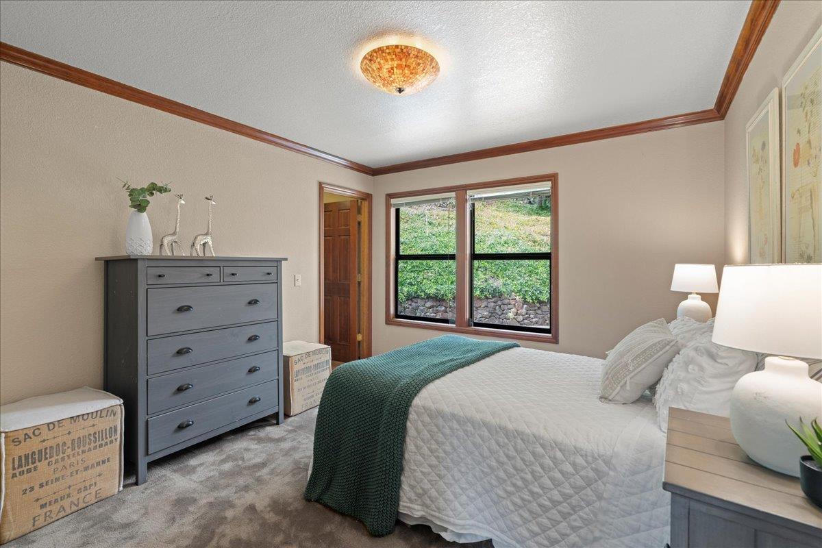 Detail Gallery Image 26 of 64 For 19960 Skyline Blvd, Los Gatos,  CA 95033 - 4 Beds | 3/1 Baths