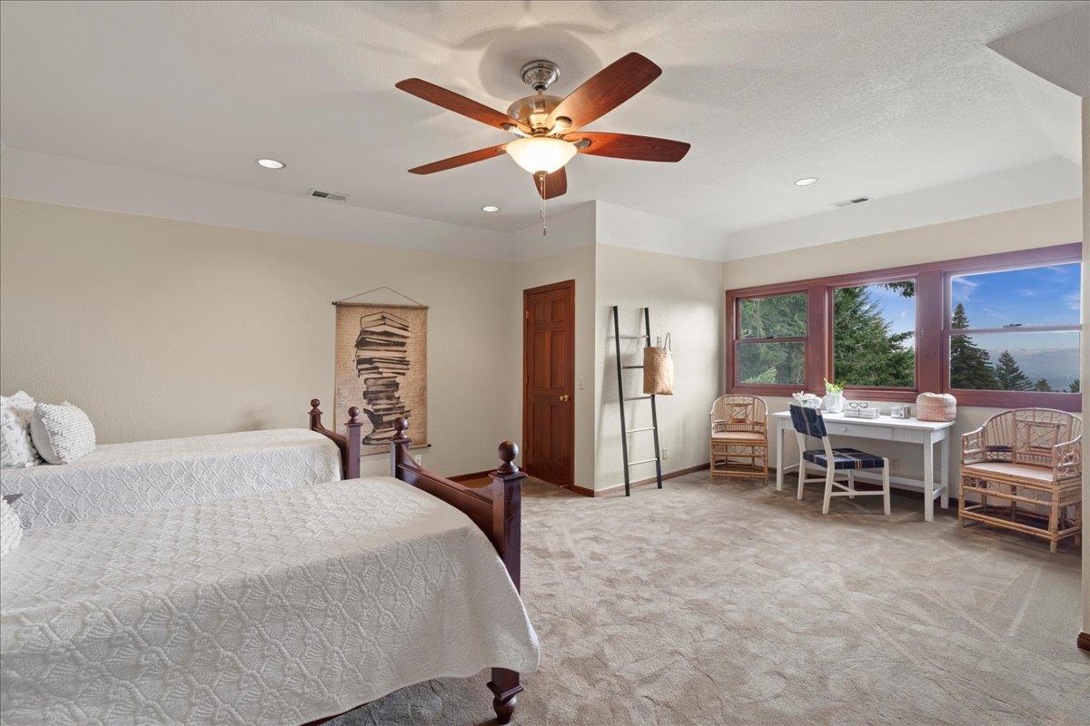 Detail Gallery Image 35 of 64 For 19960 Skyline Blvd, Los Gatos,  CA 95033 - 4 Beds | 3/1 Baths