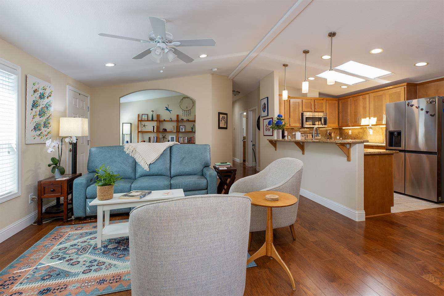 Detail Gallery Image 11 of 37 For 9 Oak Shadows Ln #0,  Aptos,  CA 95003 - 2 Beds | 2 Baths