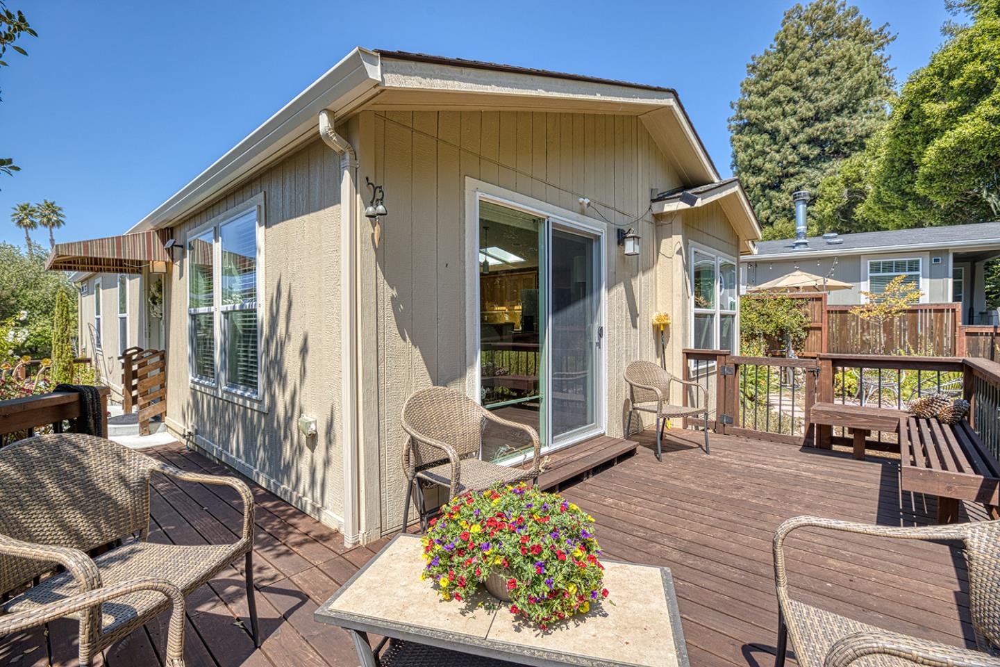Detail Gallery Image 23 of 37 For 9 Oak Shadows Ln #0,  Aptos,  CA 95003 - 2 Beds | 2 Baths