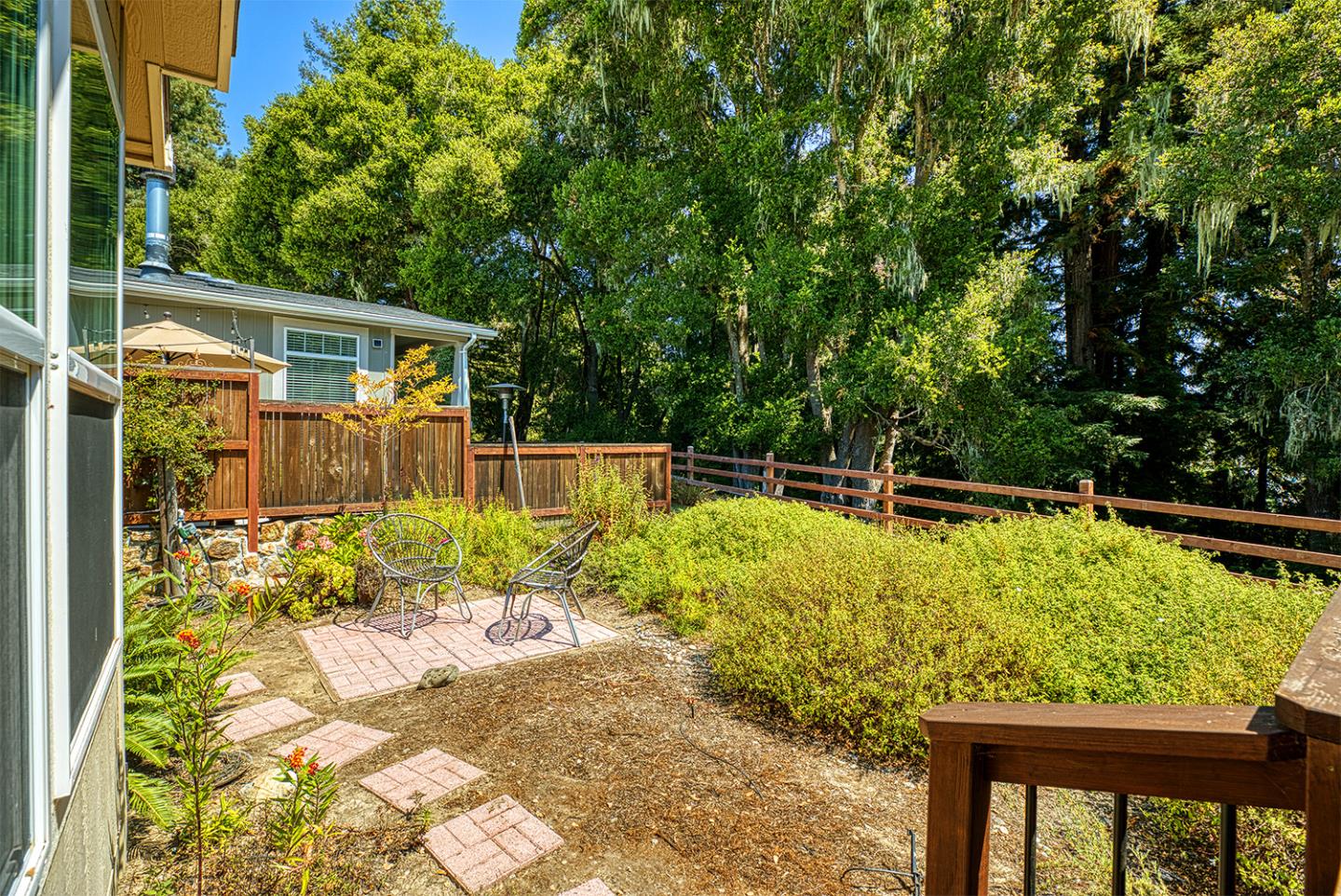 Detail Gallery Image 29 of 37 For 9 Oak Shadows Ln #0,  Aptos,  CA 95003 - 2 Beds | 2 Baths