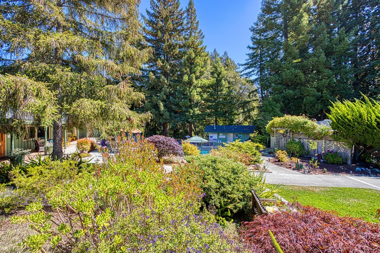 Detail Gallery Image 30 of 37 For 9 Oak Shadows Ln #0,  Aptos,  CA 95003 - 2 Beds | 2 Baths