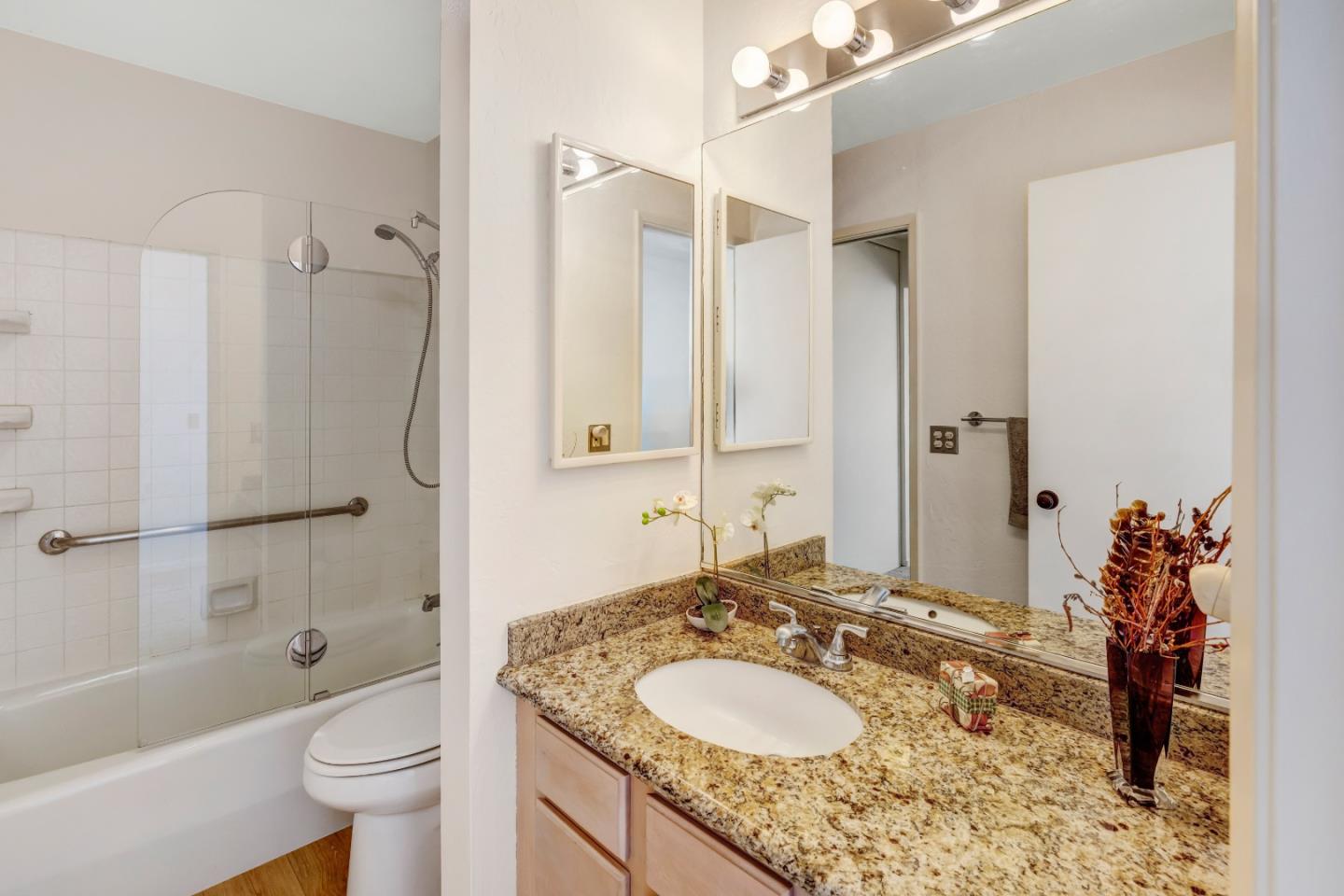 Detail Gallery Image 19 of 40 For 125 Surf Way #434,  Monterey,  CA 93940 - 2 Beds | 2 Baths