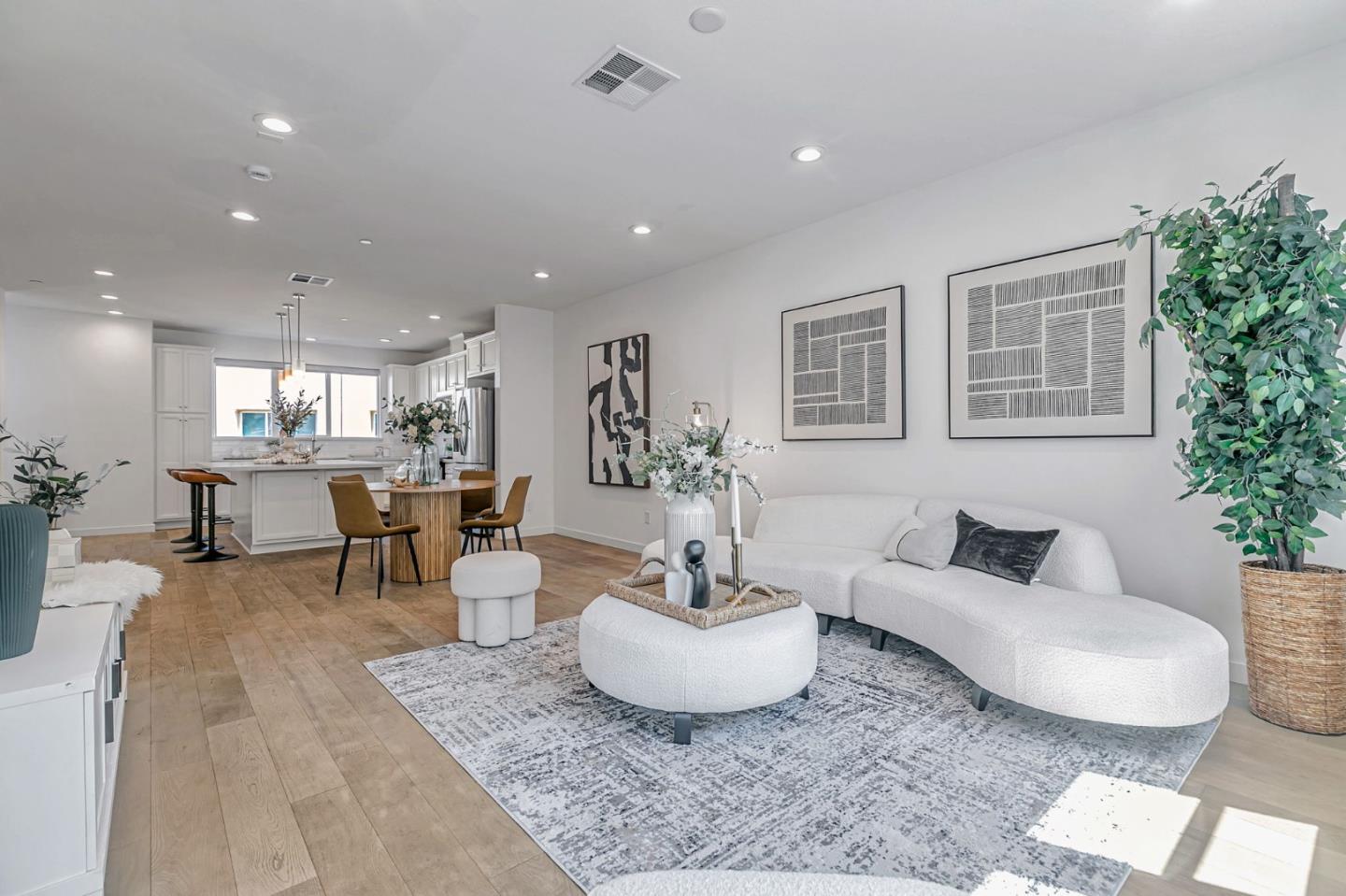 Detail Gallery Image 11 of 39 For 1961 Joshua Tree Cir, Milpitas,  CA 95035 - 3 Beds | 2/1 Baths