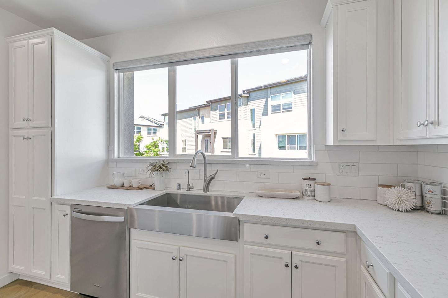 Detail Gallery Image 14 of 39 For 1961 Joshua Tree Cir, Milpitas,  CA 95035 - 3 Beds | 2/1 Baths