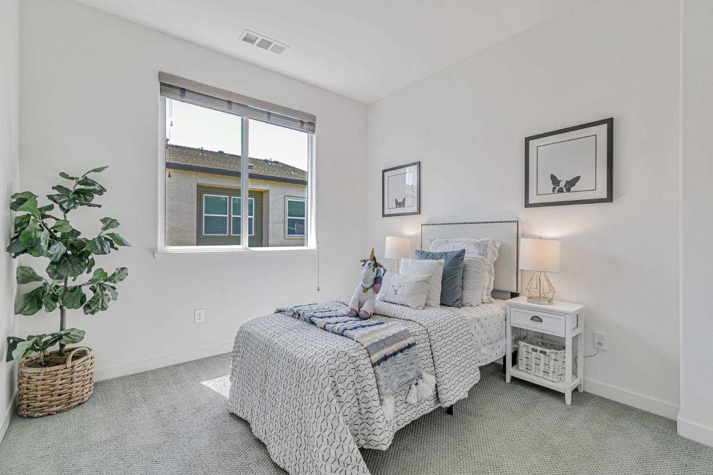 Detail Gallery Image 22 of 39 For 1961 Joshua Tree Cir, Milpitas,  CA 95035 - 3 Beds | 2/1 Baths