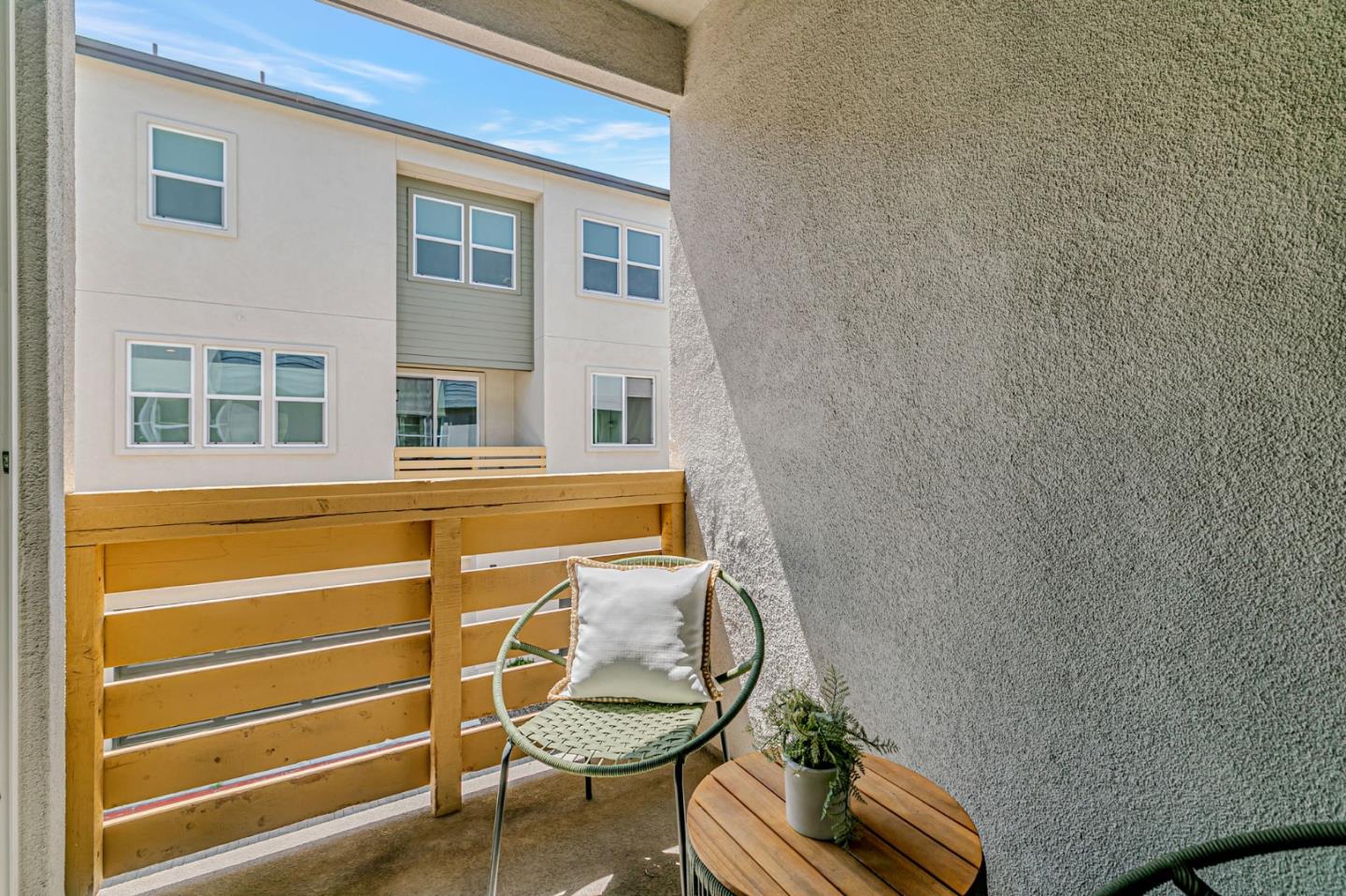 Detail Gallery Image 34 of 39 For 1961 Joshua Tree Cir, Milpitas,  CA 95035 - 3 Beds | 2/1 Baths