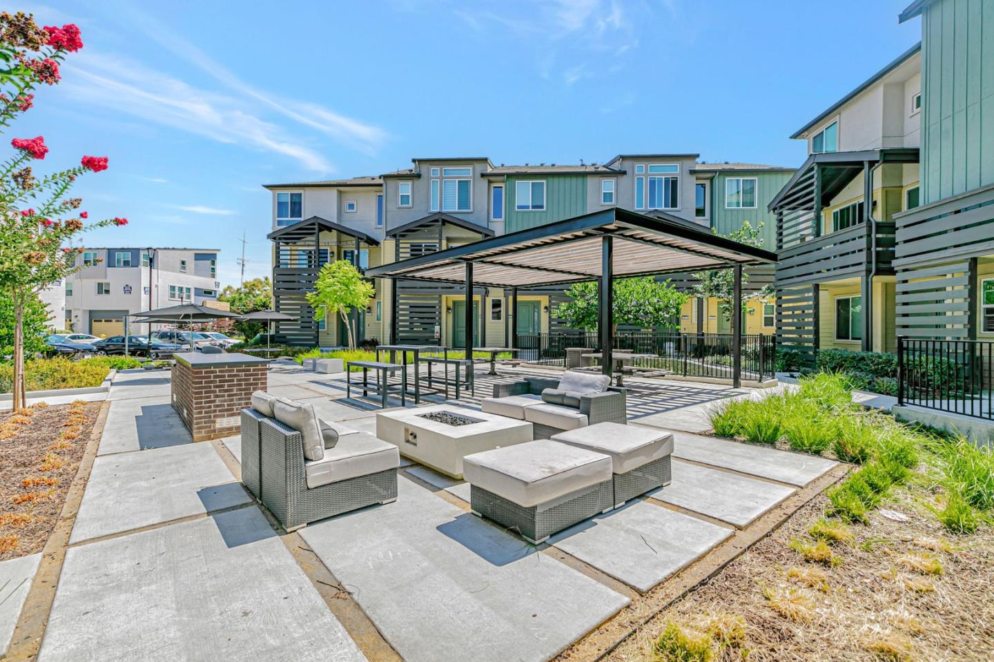Detail Gallery Image 39 of 39 For 1961 Joshua Tree Cir, Milpitas,  CA 95035 - 3 Beds | 2/1 Baths