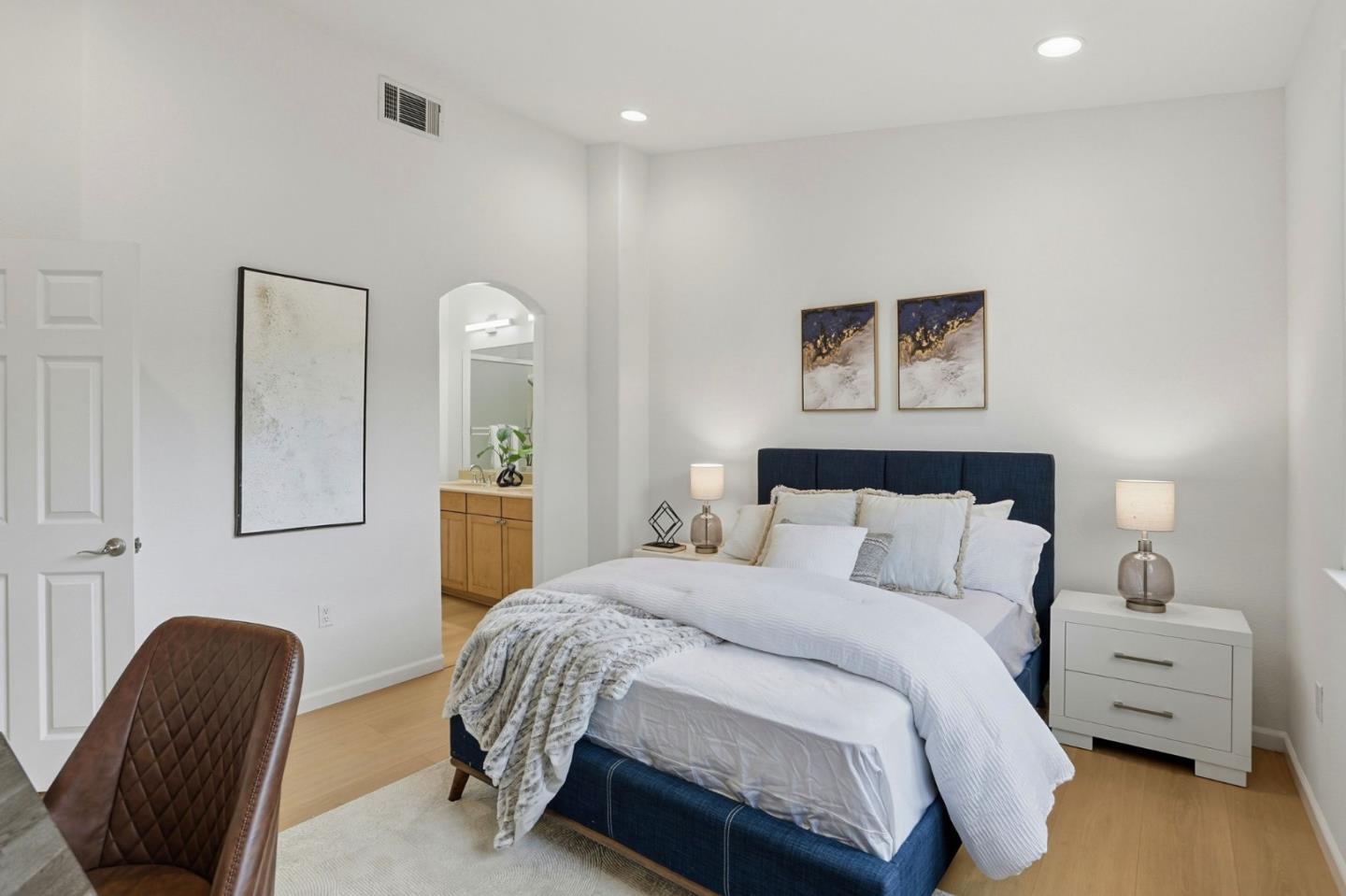Detail Gallery Image 13 of 33 For 745 Mente Linda Loop, Milpitas,  CA 95035 - 3 Beds | 2/1 Baths