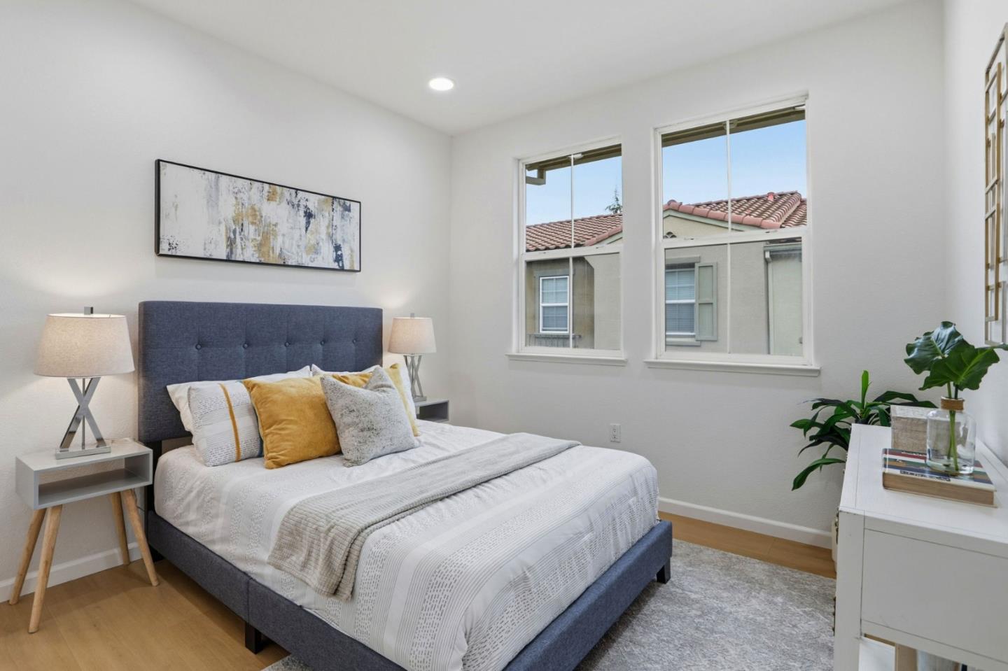 Detail Gallery Image 20 of 33 For 745 Mente Linda Loop, Milpitas,  CA 95035 - 3 Beds | 2/1 Baths