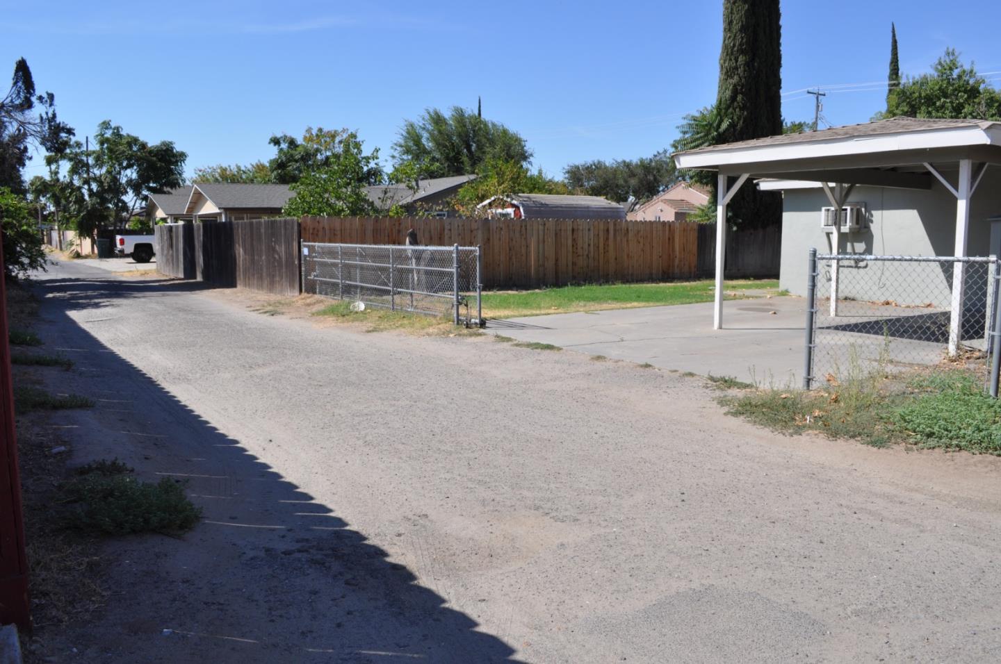 Detail Gallery Image 13 of 26 For 232 N Sherman Ave, Manteca,  CA 95336 - – Beds | – Baths