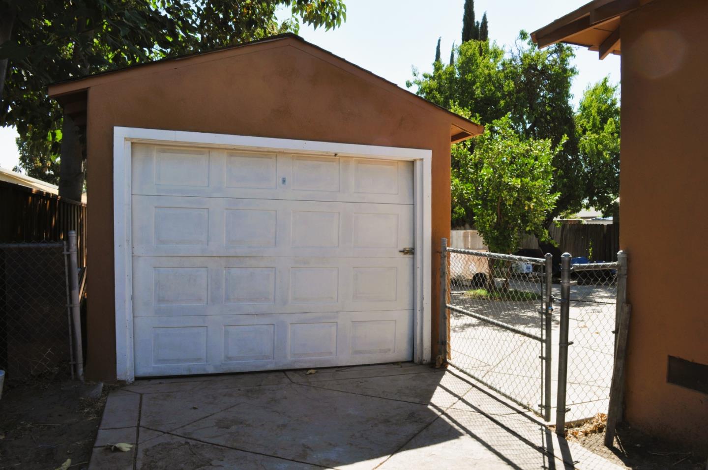 Detail Gallery Image 2 of 26 For 232 N Sherman Ave, Manteca,  CA 95336 - – Beds | – Baths