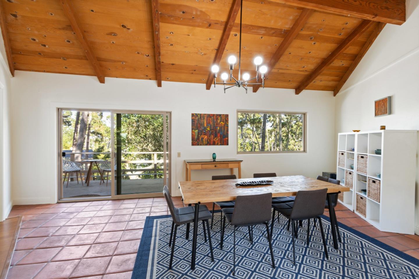 Detail Gallery Image 12 of 32 For 7 Wyndemere Vale, Monterey,  CA 93940 - 4 Beds | 3 Baths
