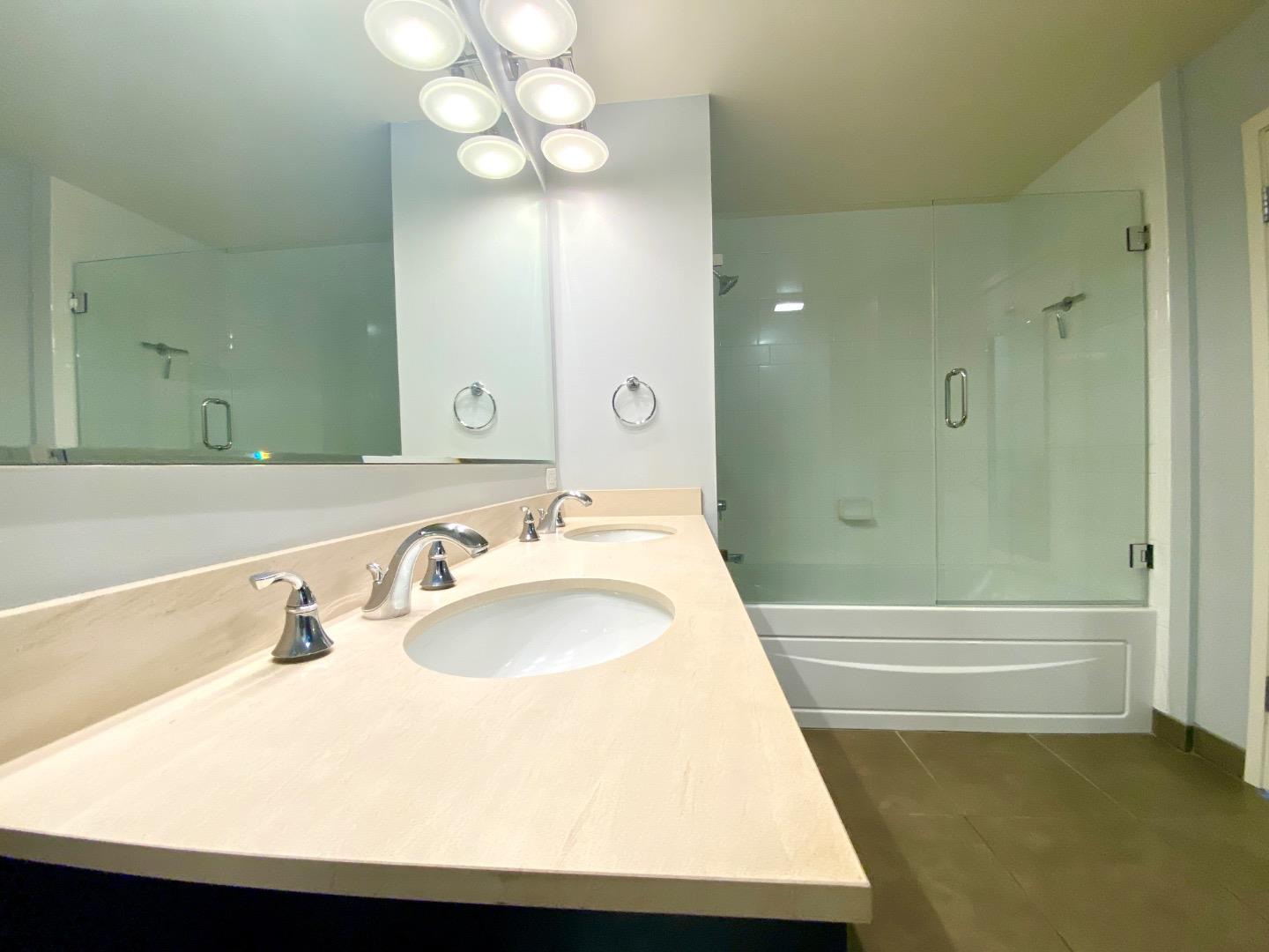 Detail Gallery Image 21 of 29 For 88 E San Fernando #2001,  San Jose,  CA 95113 - 2 Beds | 2 Baths
