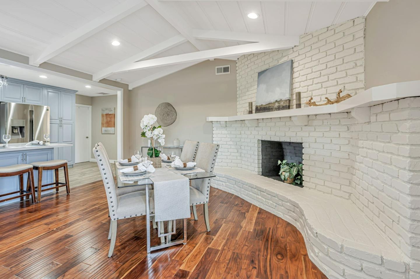 Detail Gallery Image 13 of 40 For 19111 Cox Ave, Saratoga,  CA 95070 - 6 Beds | 4 Baths