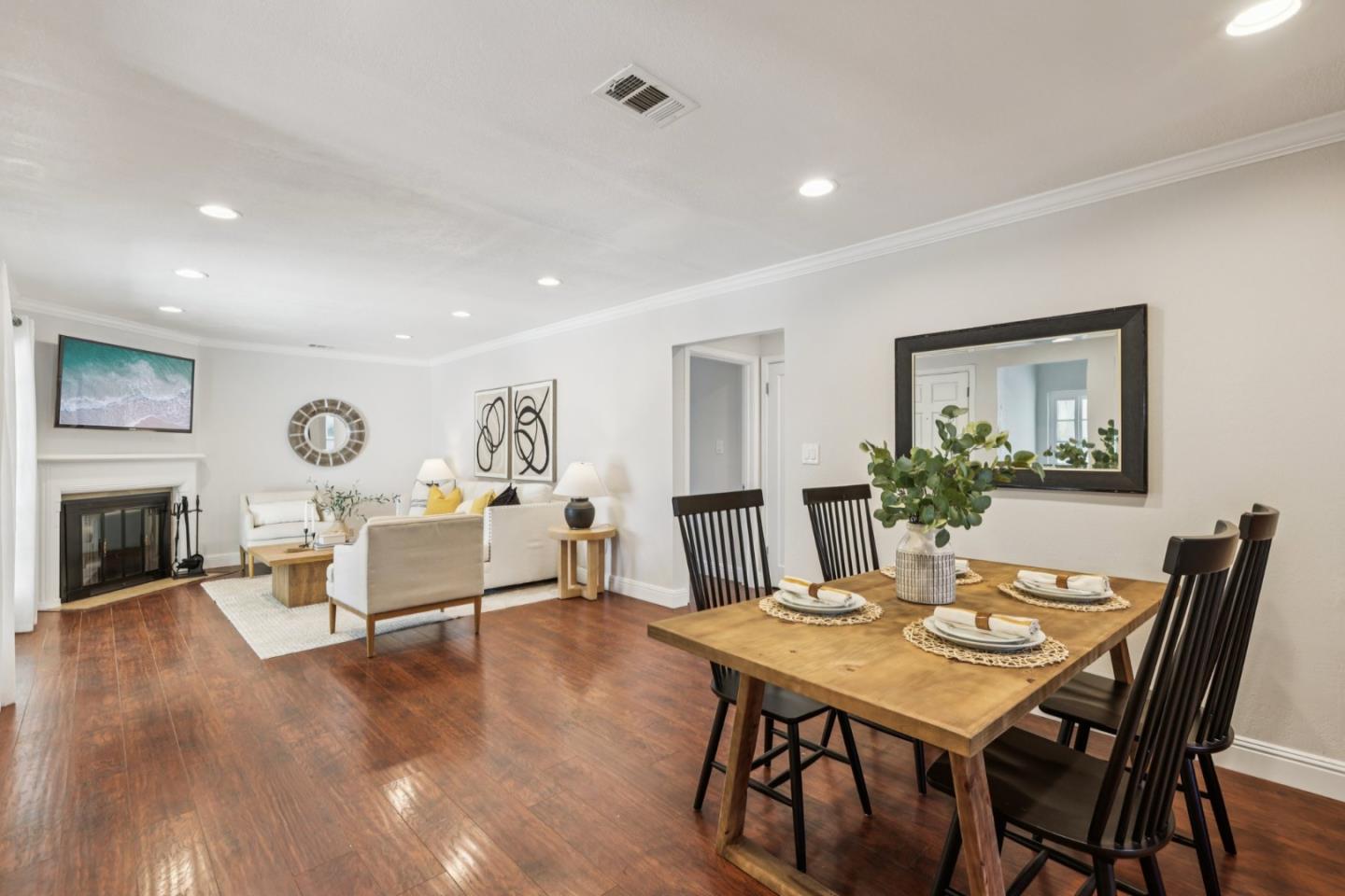 Detail Gallery Image 13 of 52 For 1413 San Juan Ave, San Jose,  CA 95110 - 5 Beds | 2 Baths