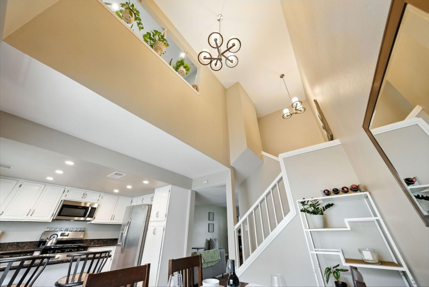 Detail Gallery Image 13 of 47 For 1522 Huddersfield Ct, San Jose,  CA 95126 - 2 Beds | 1/1 Baths