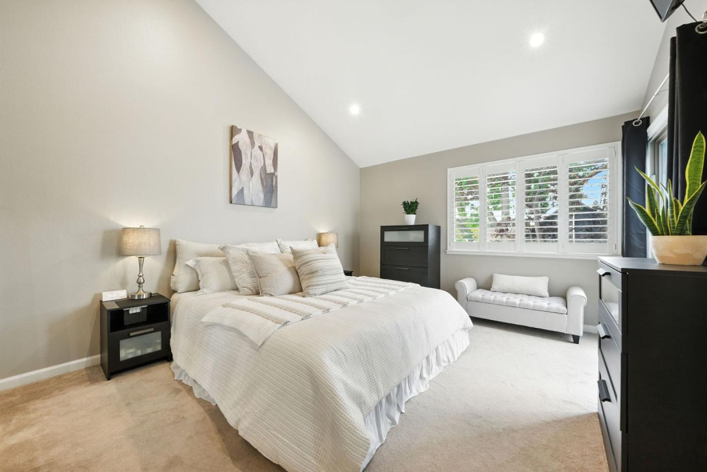 Detail Gallery Image 23 of 47 For 1522 Huddersfield Ct, San Jose,  CA 95126 - 2 Beds | 1/1 Baths