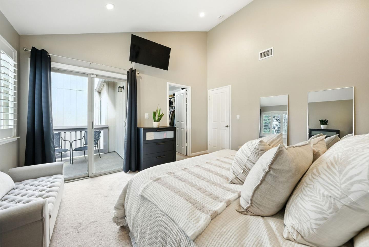 Detail Gallery Image 30 of 47 For 1522 Huddersfield Ct, San Jose,  CA 95126 - 2 Beds | 1/1 Baths