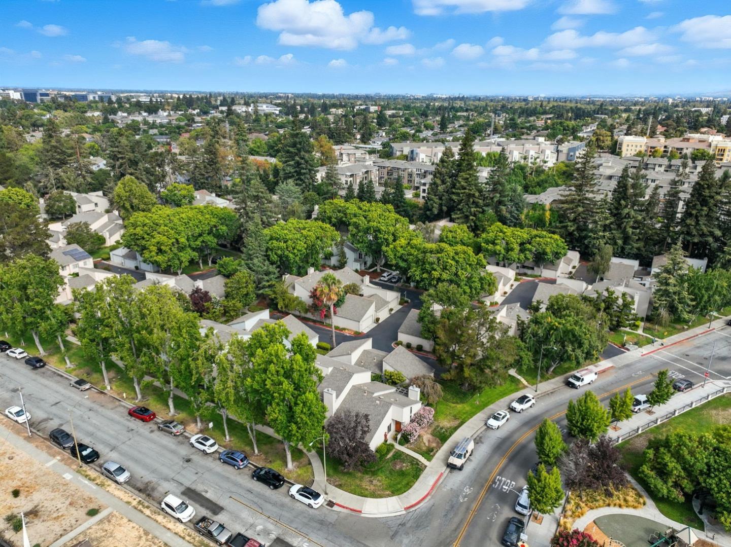 Detail Gallery Image 46 of 47 For 1522 Huddersfield Ct, San Jose,  CA 95126 - 2 Beds | 1/1 Baths