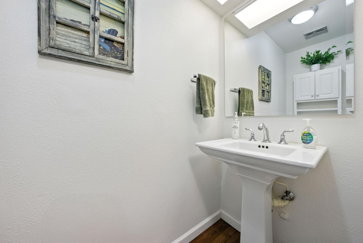 Detail Gallery Image 9 of 47 For 1522 Huddersfield Ct, San Jose,  CA 95126 - 2 Beds | 1/1 Baths