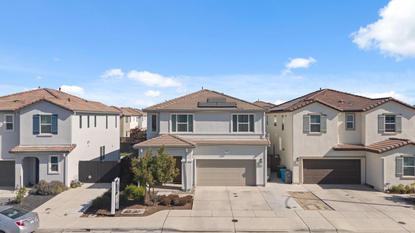 Detail Gallery Image 35 of 38 For 1060 Jan Ave, Hollister,  CA 95023 - 3 Beds | 2/1 Baths