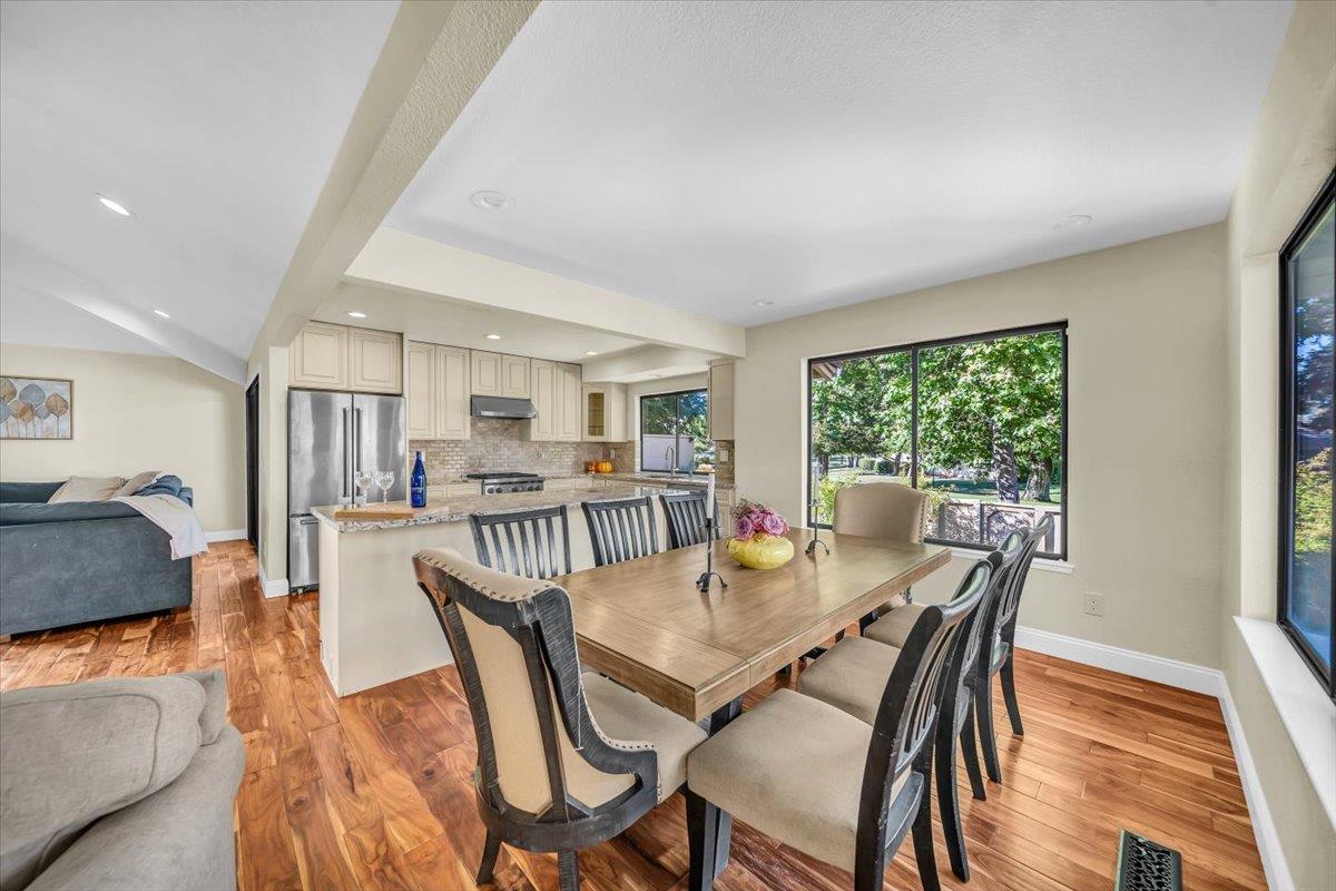 Detail Gallery Image 10 of 26 For 14075 Mountain Quail Rd, Salinas,  CA 93908 - 3 Beds | 2 Baths