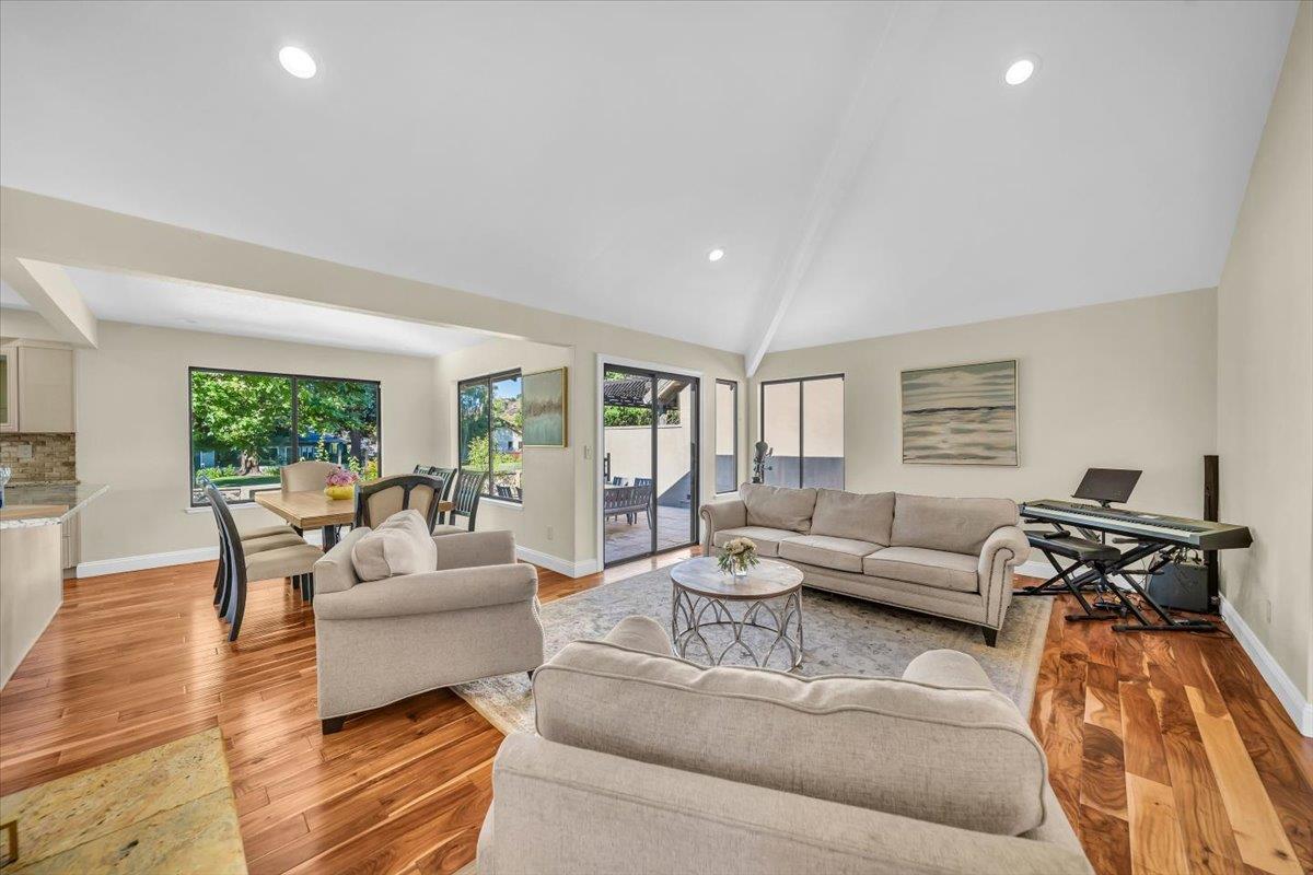 Detail Gallery Image 8 of 26 For 14075 Mountain Quail Rd, Salinas,  CA 93908 - 3 Beds | 2 Baths