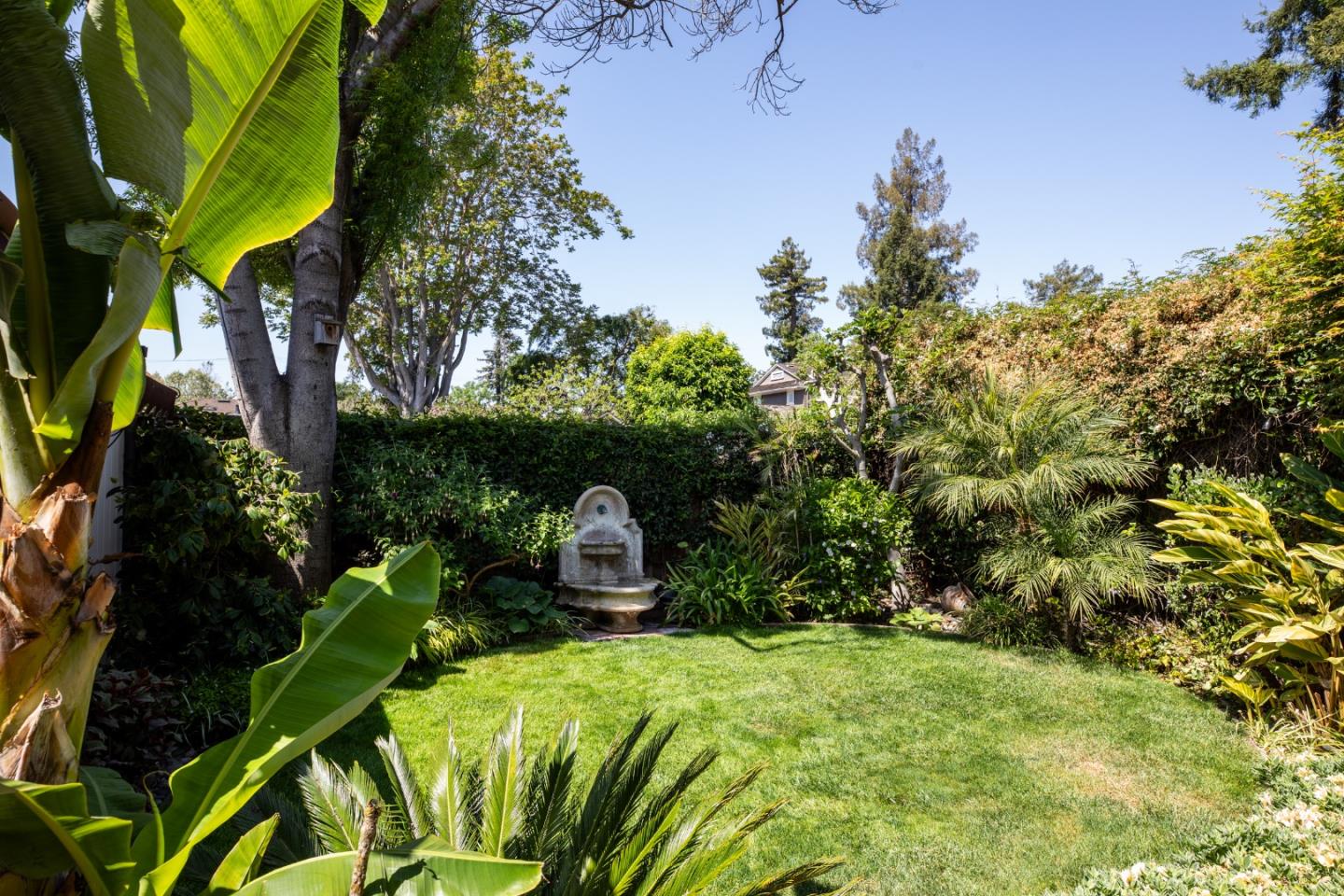 Detail Gallery Image 33 of 40 For 1719 Glen Una Ave, San Jose,  CA 95125 - 4 Beds | 3 Baths