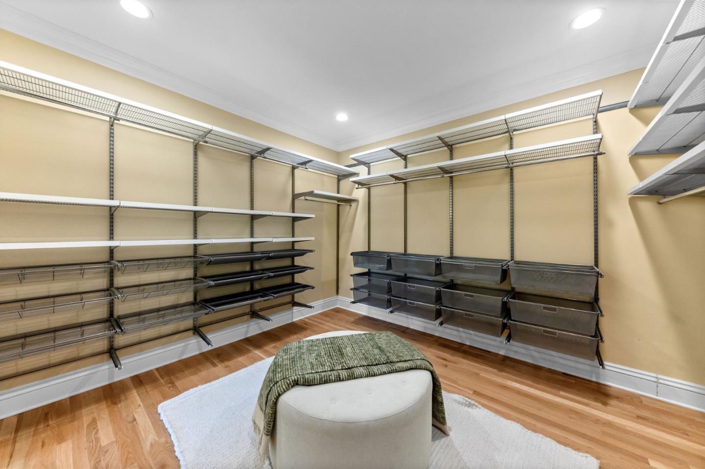 Detail Gallery Image 48 of 96 For 380 Arden Rd, Hillsborough,  CA 94010 - 4 Beds | 4/1 Baths