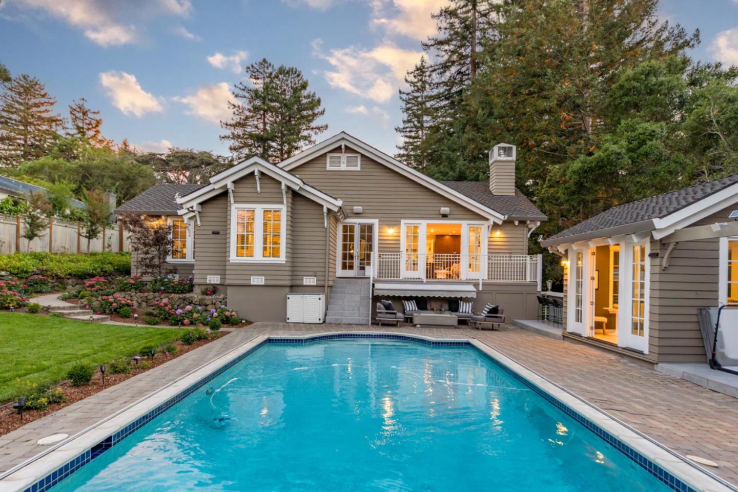 Detail Gallery Image 66 of 96 For 380 Arden Rd, Hillsborough,  CA 94010 - 4 Beds | 4/1 Baths