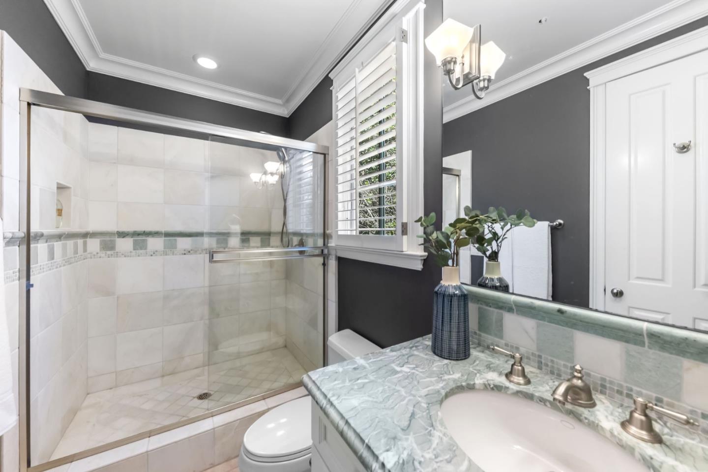 Detail Gallery Image 76 of 96 For 380 Arden Rd, Hillsborough,  CA 94010 - 4 Beds | 4/1 Baths