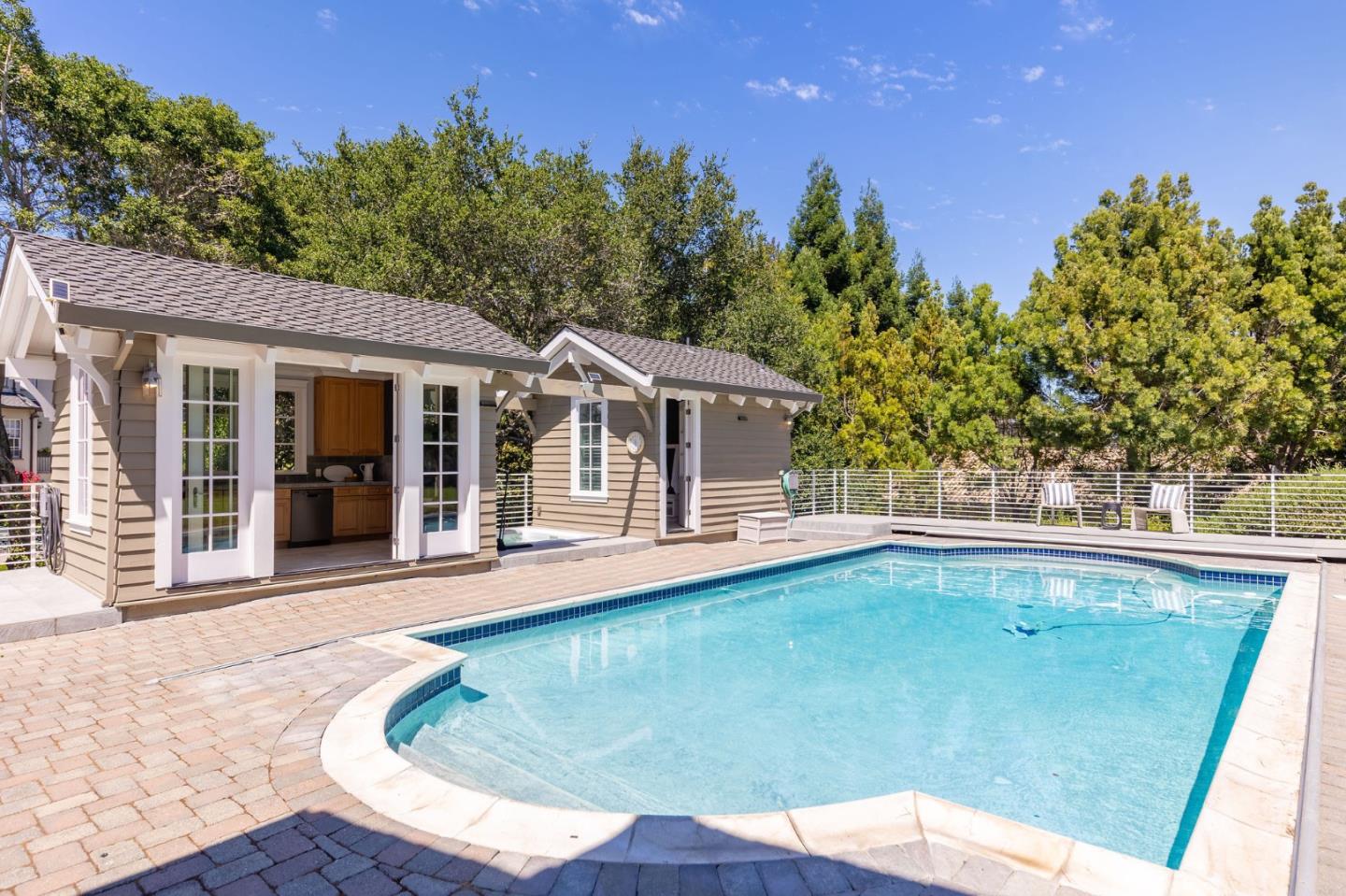 Detail Gallery Image 82 of 96 For 380 Arden Rd, Hillsborough,  CA 94010 - 4 Beds | 4/1 Baths