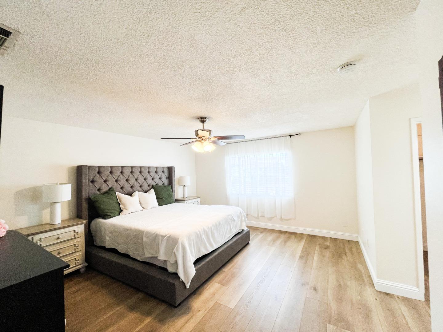 Detail Gallery Image 10 of 19 For Croyden Way, Manteca,  CA 95336 - 3 Beds | 2 Baths