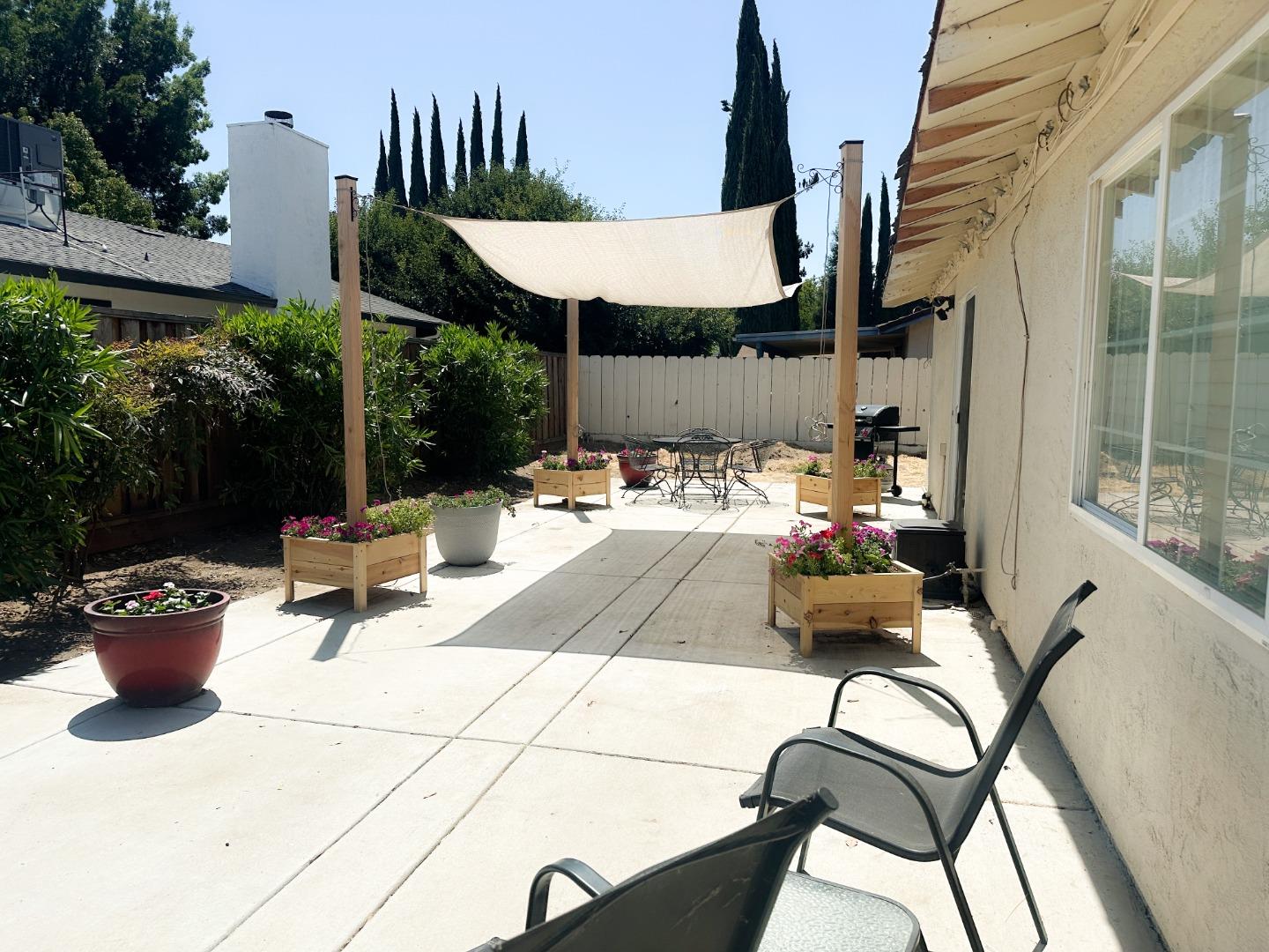Detail Gallery Image 15 of 19 For Croyden Way, Manteca,  CA 95336 - 3 Beds | 2 Baths