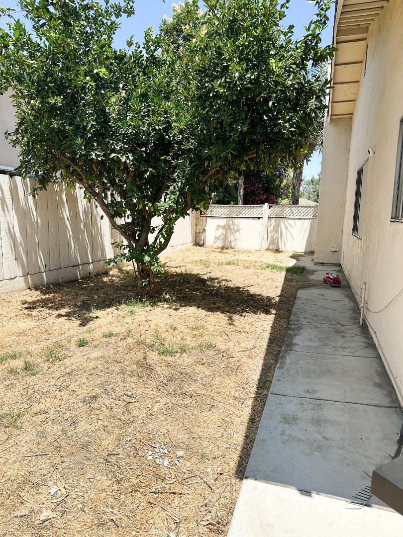 Detail Gallery Image 17 of 19 For Croyden Way, Manteca,  CA 95336 - 3 Beds | 2 Baths
