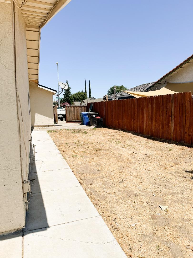 Detail Gallery Image 18 of 19 For Croyden Way, Manteca,  CA 95336 - 3 Beds | 2 Baths