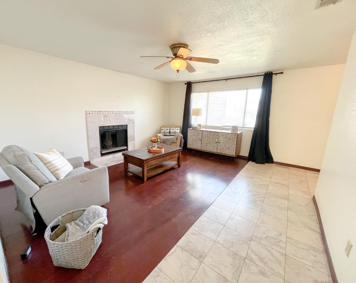 Detail Gallery Image 6 of 19 For Croyden Way, Manteca,  CA 95336 - 3 Beds | 2 Baths