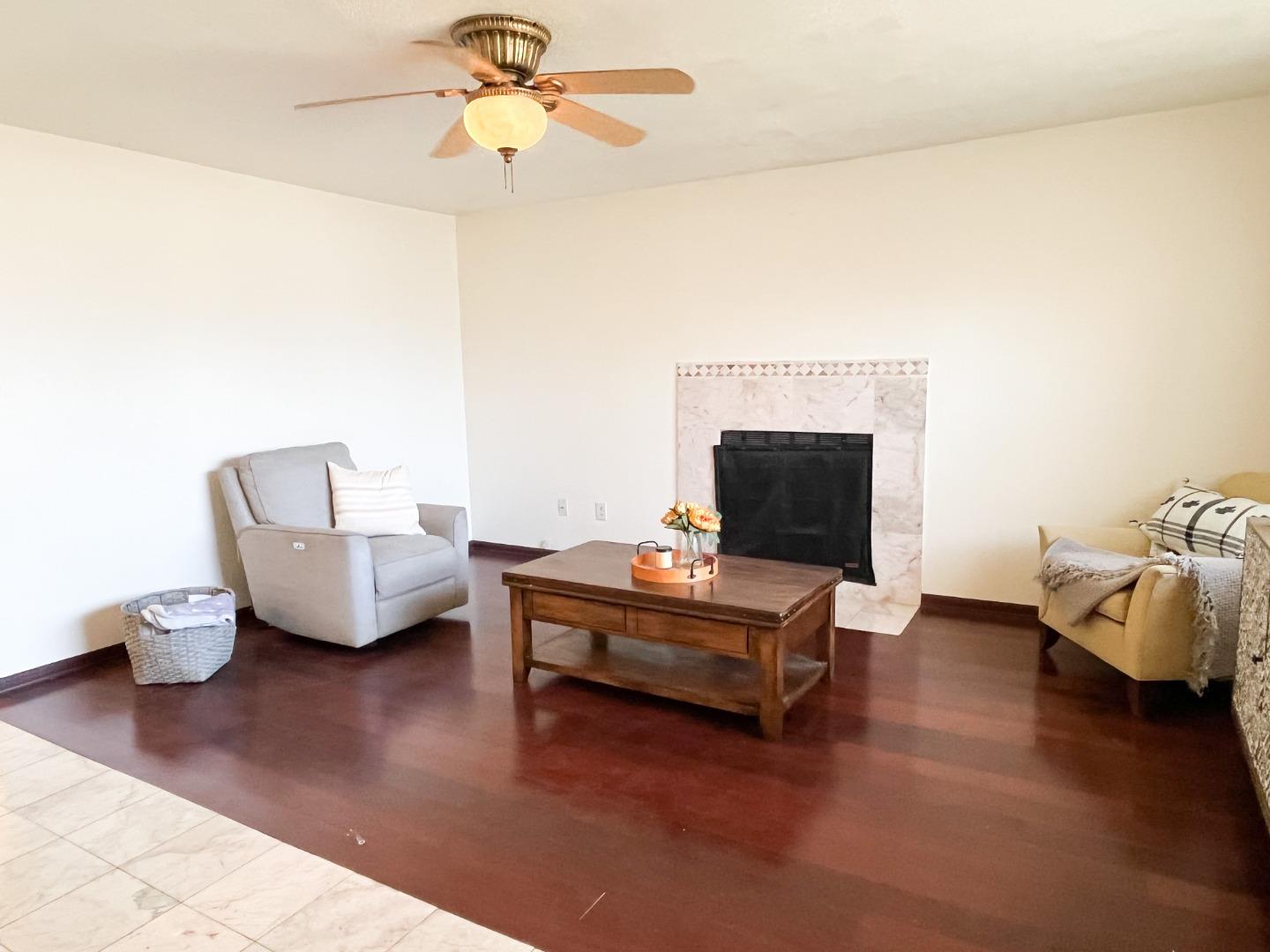 Detail Gallery Image 7 of 19 For Croyden Way, Manteca,  CA 95336 - 3 Beds | 2 Baths