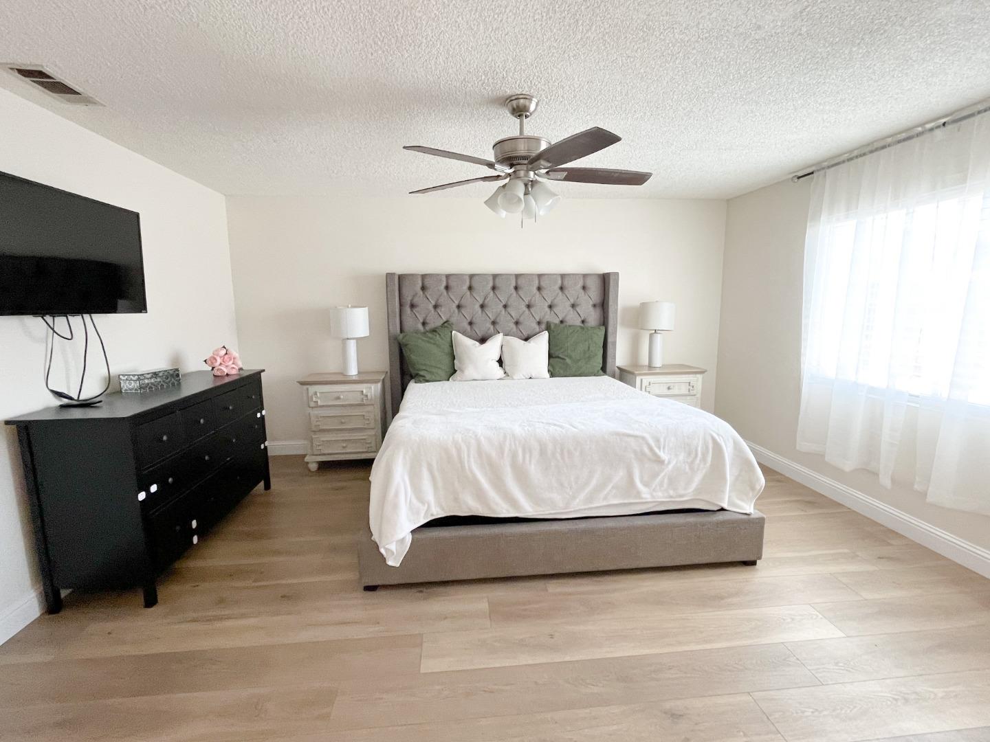 Detail Gallery Image 9 of 19 For Croyden Way, Manteca,  CA 95336 - 3 Beds | 2 Baths