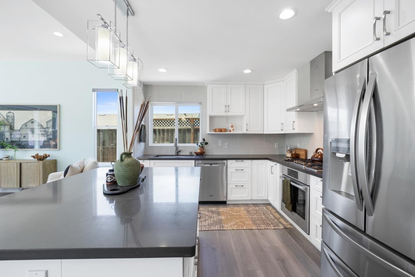 Detail Gallery Image 11 of 40 For 2293 Royaltree Cir, San Jose,  CA 95131 - 3 Beds | 2 Baths