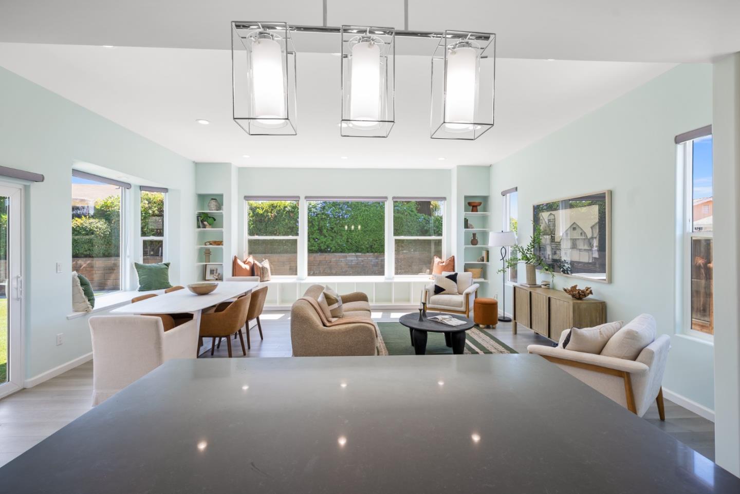 Detail Gallery Image 12 of 40 For 2293 Royaltree Cir, San Jose,  CA 95131 - 3 Beds | 2 Baths