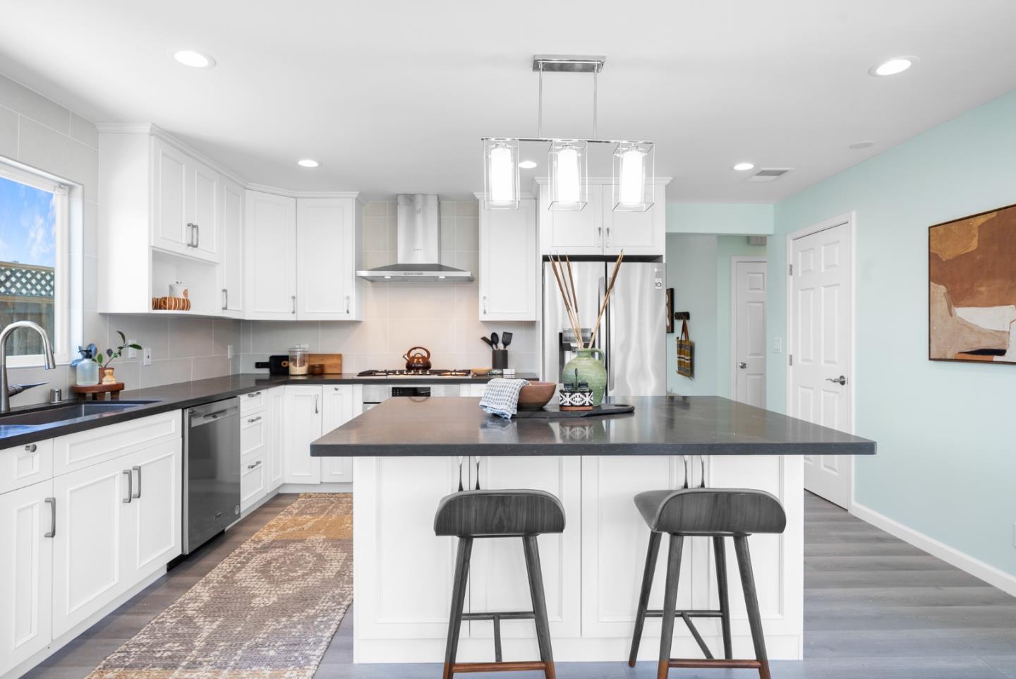 Detail Gallery Image 13 of 40 For 2293 Royaltree Cir, San Jose,  CA 95131 - 3 Beds | 2 Baths
